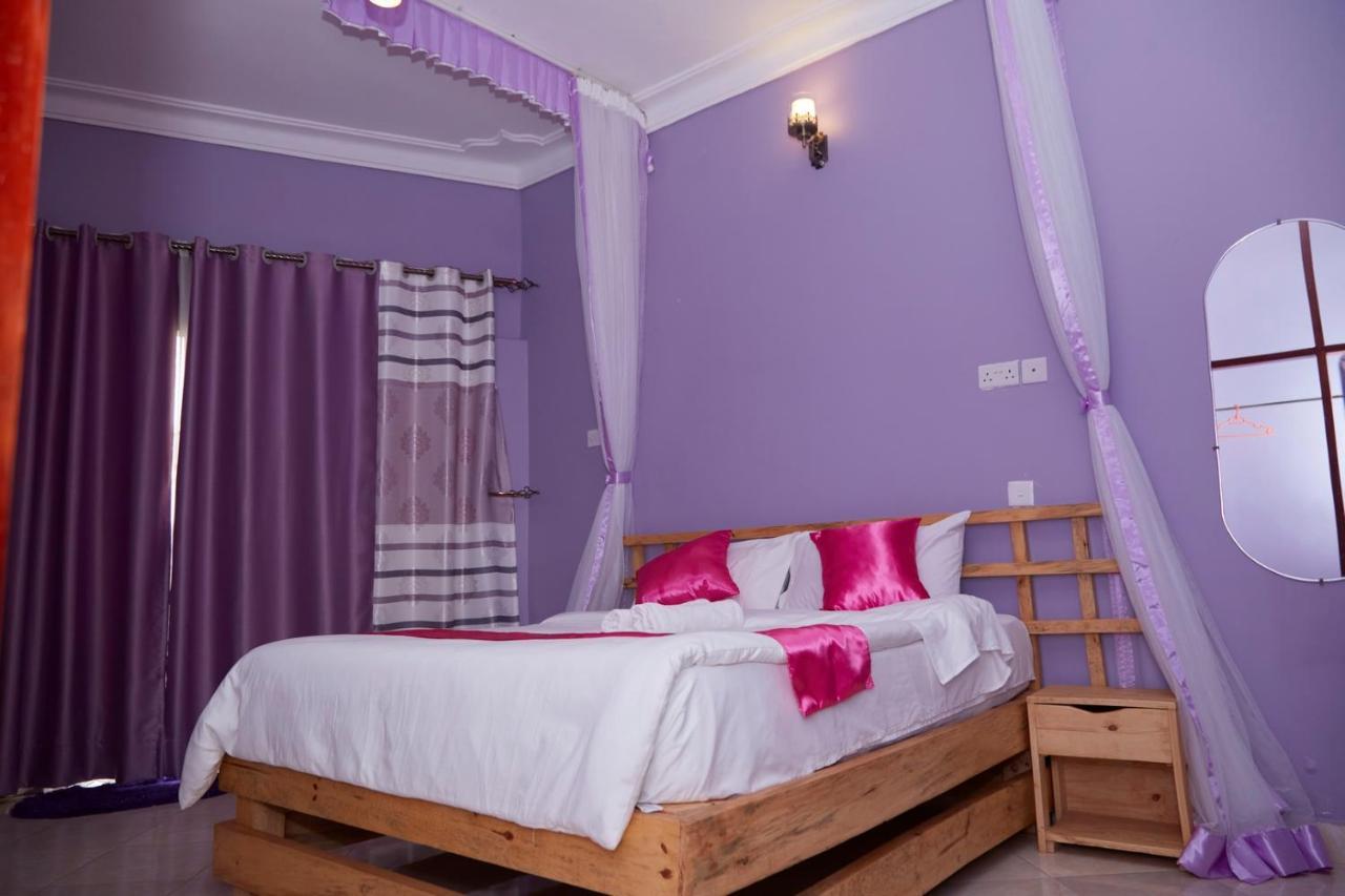 Westway Luxury Suites Mbarara Dış mekan fotoğraf