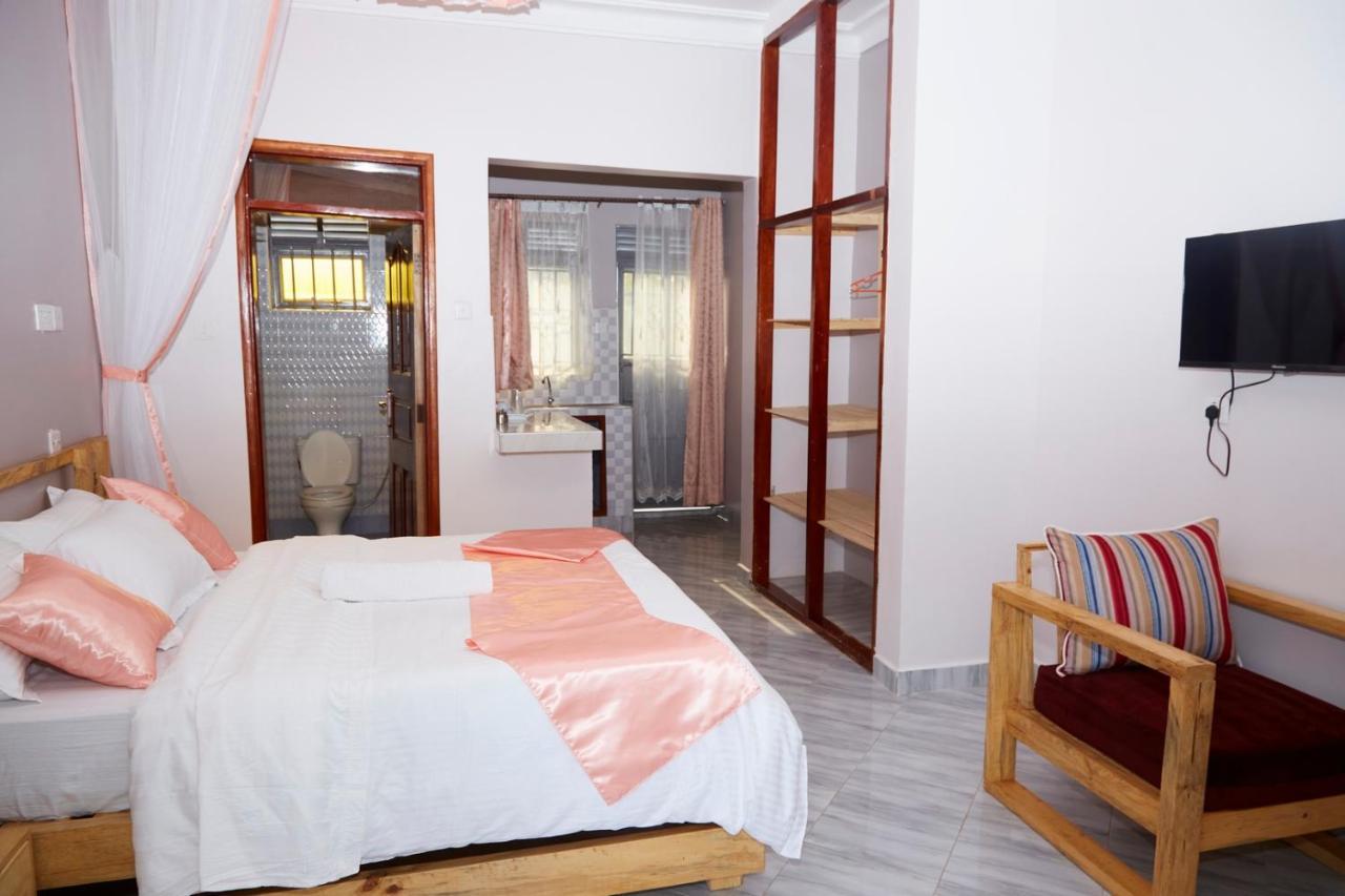 Westway Luxury Suites Mbarara Dış mekan fotoğraf