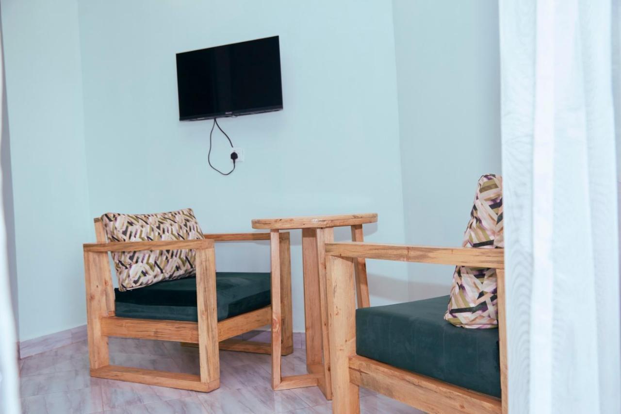 Westway Luxury Suites Mbarara Dış mekan fotoğraf