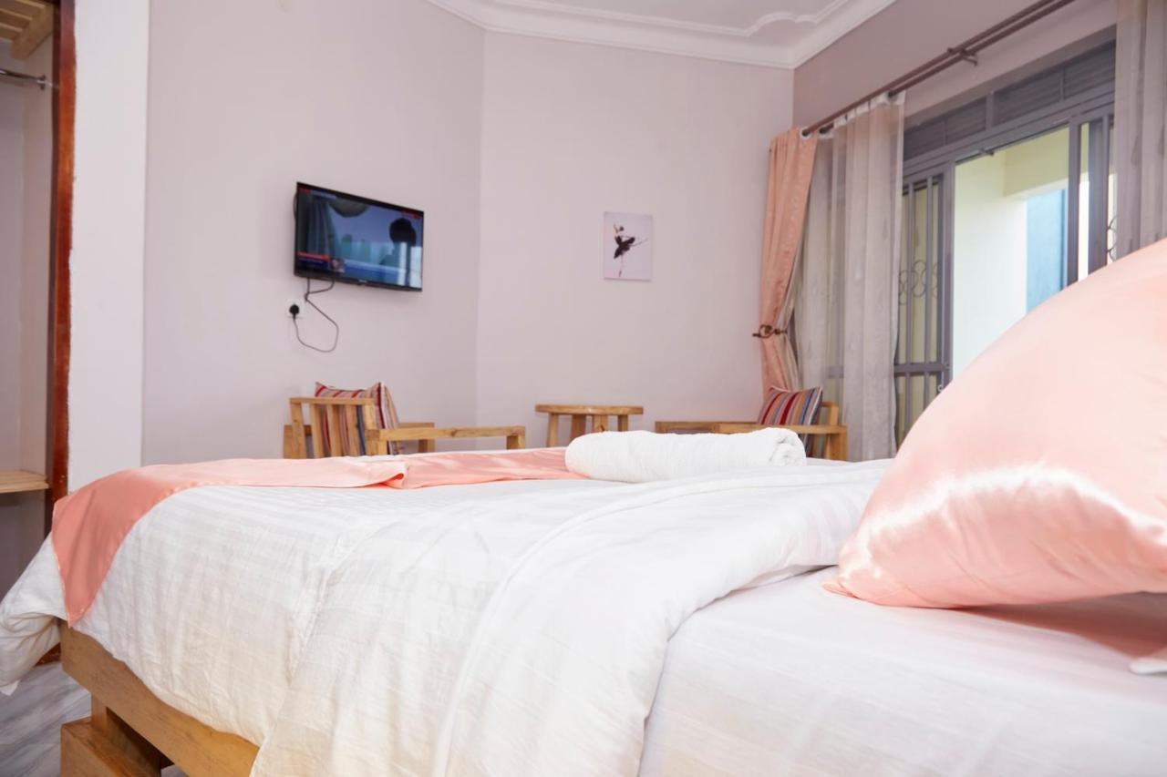 Westway Luxury Suites Mbarara Dış mekan fotoğraf